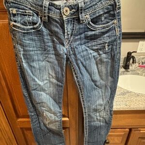 Silver Jeans- Berkley Straight. Size 26w/30L